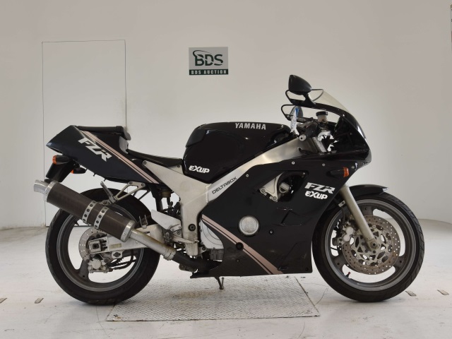 Yamaha FZR400RR 1990