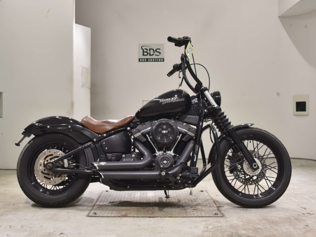 HD STREETBOB FXBB1750 2019