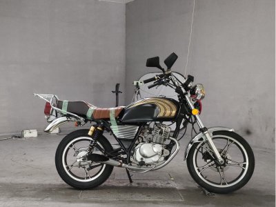 Suzuki GN125H