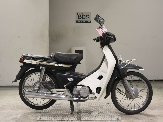 Honda C100 1995