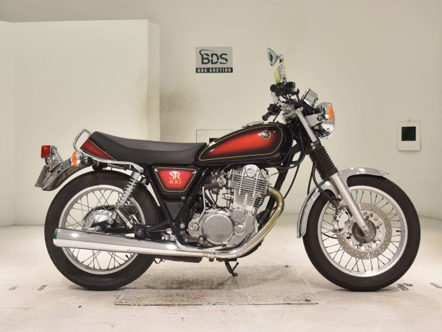 Yamaha SR400 2010