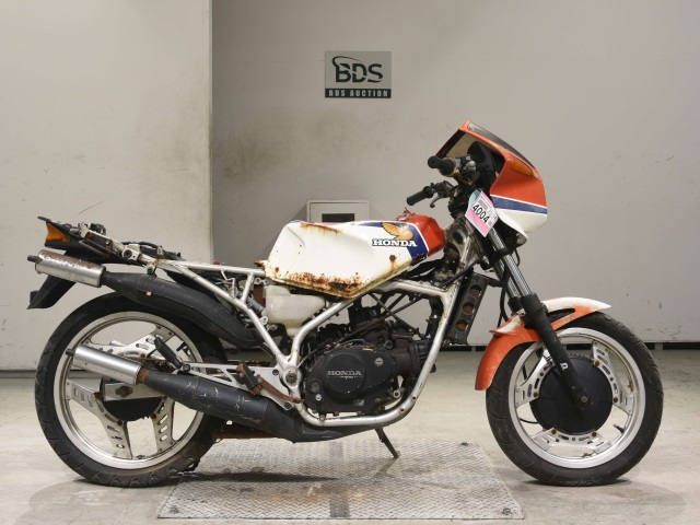 Honda MVX250 1983