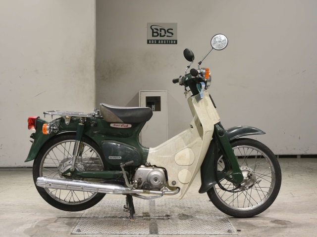 Honda C50 2002