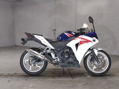 Honda CBR250R 2011