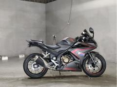 Honda CBR400R 2022