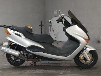 Yamaha ﾍﾞﾝﾁｬｰﾛｲﾔﾙ 2017
