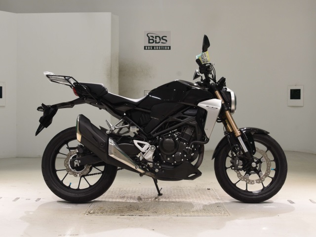 Honda CB250RA 2019