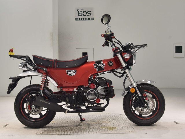 Honda DAX125 2022