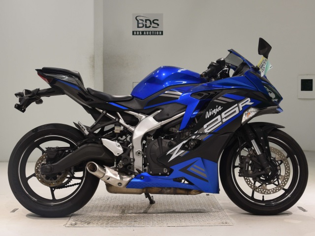 Kawasaki NINJA ZX-25R 2021