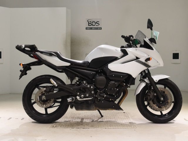 Yamaha XJ6 DIVERSION S 2012