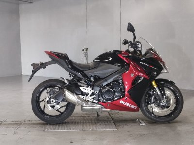 Suzuki GSX-S1000F 2015