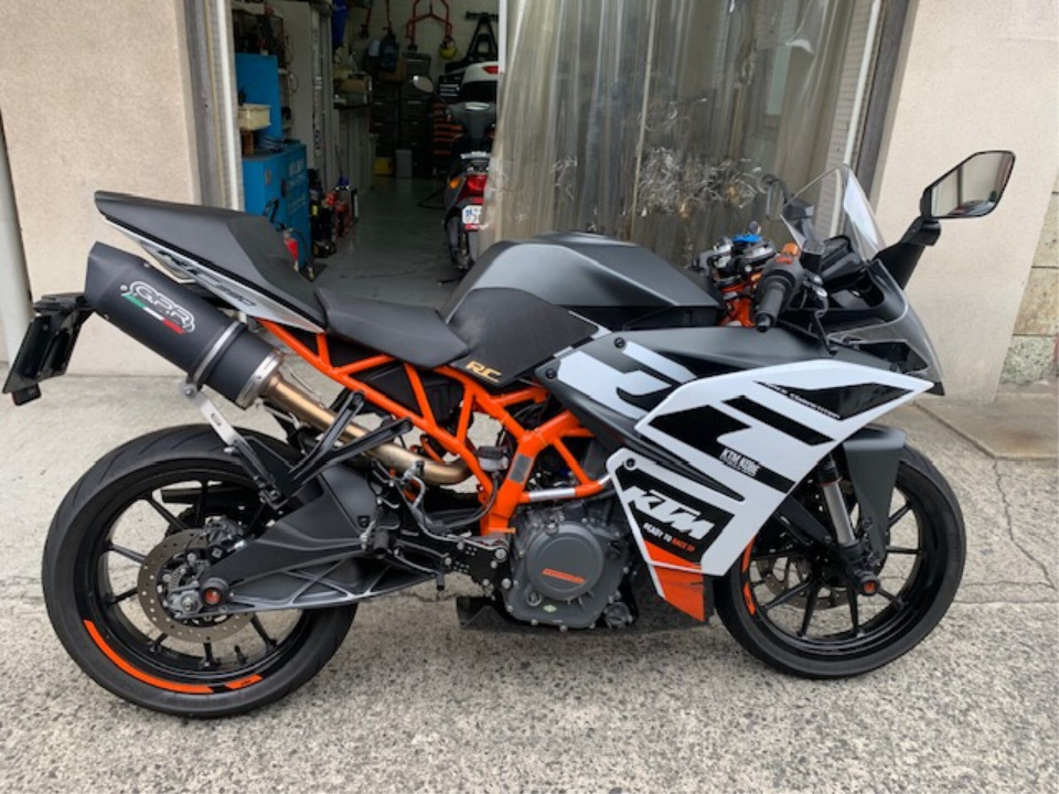 KTM RC 390 2022