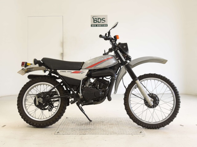 Yamaha DT125R TRAIL
