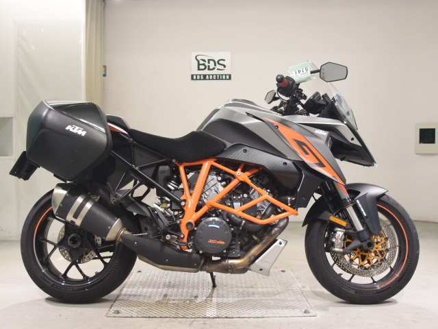 KTM 1290 SUPERDUKE GT 2018