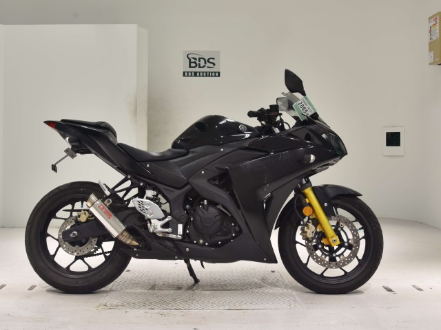 Yamaha YZF-R25 2015