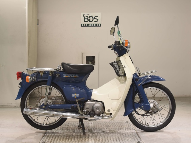 Honda C50 2000