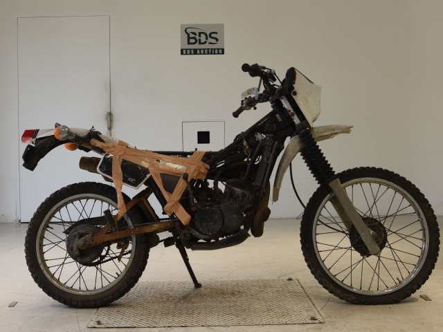 Yamaha DT125R TRAIL