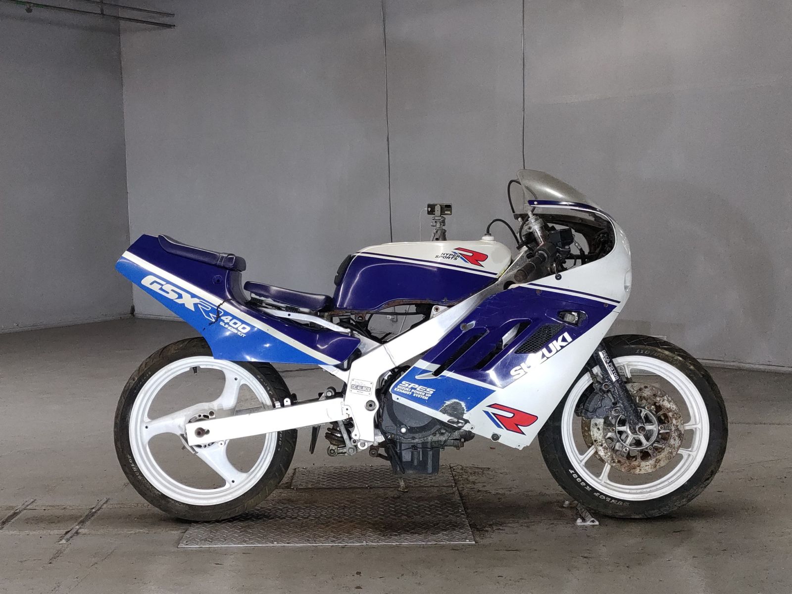Suzuki GSX-R400