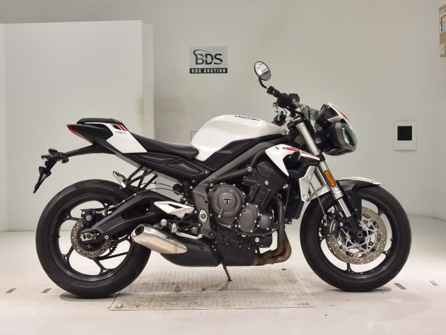 Triumph STREET TRIPLE S 2020