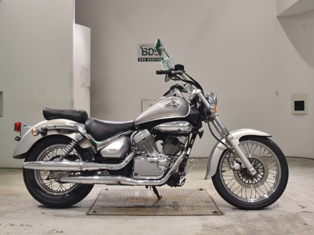 Suzuki INTRUDER 250LC