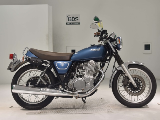 Yamaha SR400 2019