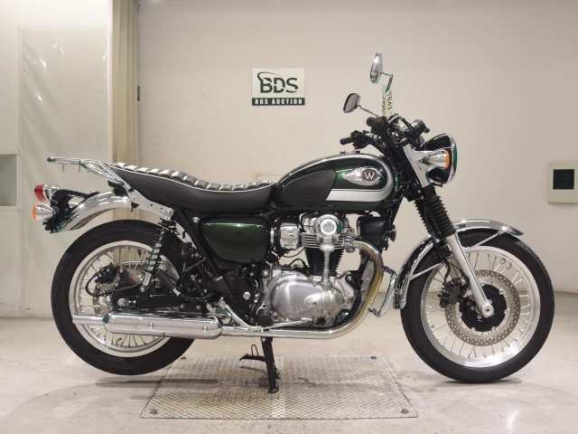 Kawasaki W800 2021