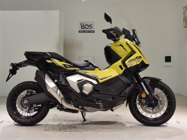 Honda X-ADV750 2025