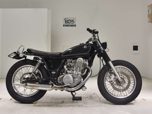 Yamaha SR400 2005