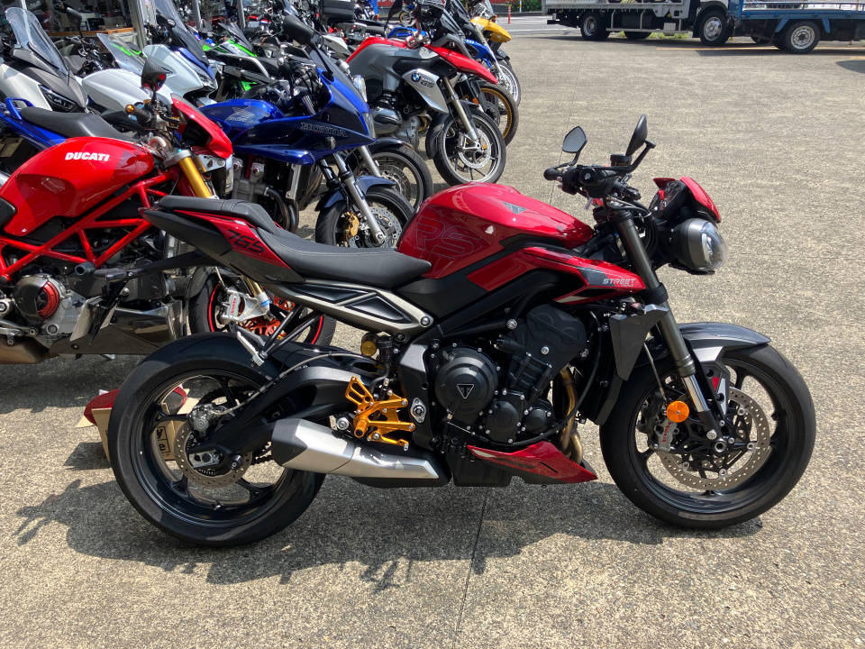 Triumph STREET TRIPLE R 2024