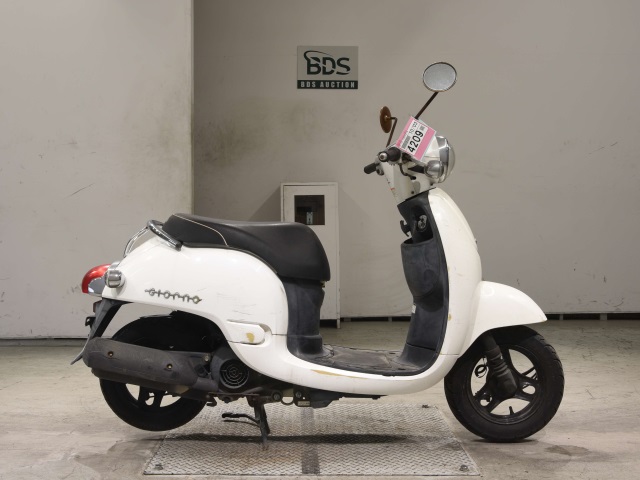 Honda GIORNO 2011