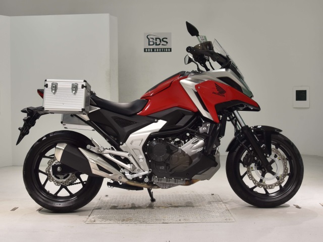 Honda NC750X 2022