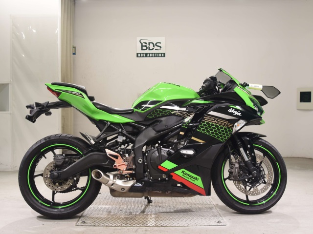 Kawasaki NINJA ZX-25R 2021