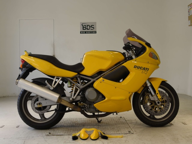 Ducati ST2 2004