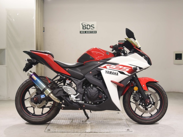 Yamaha YZF-R25 2015