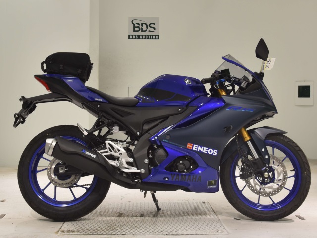 Yamaha YZF-R15 2023