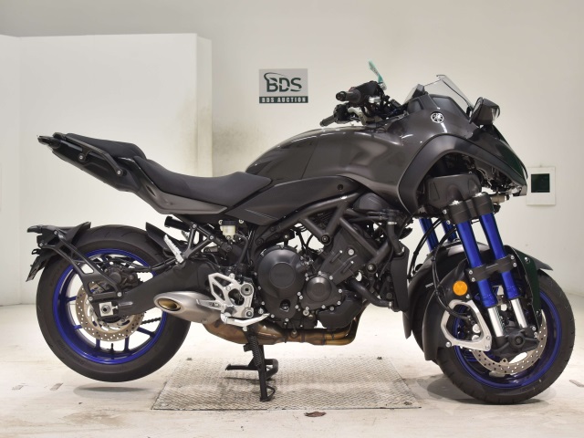 Yamaha NIKEN 2018