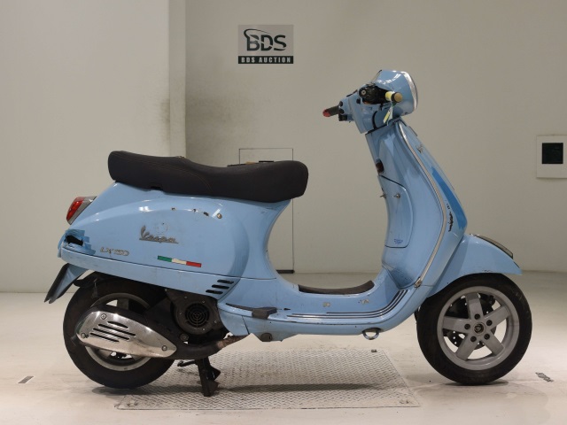 Vespa LX150