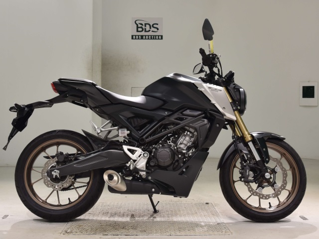 Honda CB125R 2021