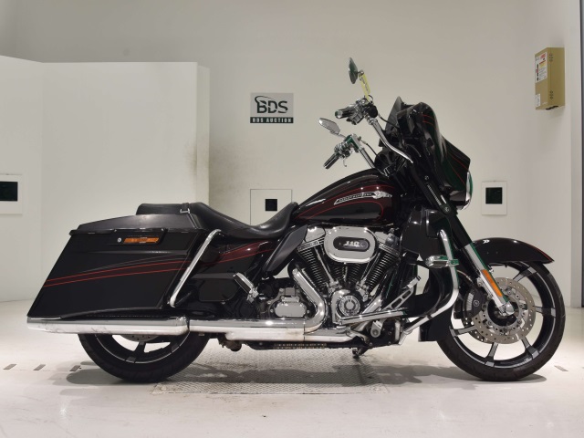 HD STREET GLIDE FLHXSE1800 2011