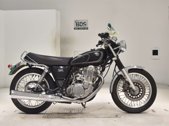 Yamaha SR400 2012