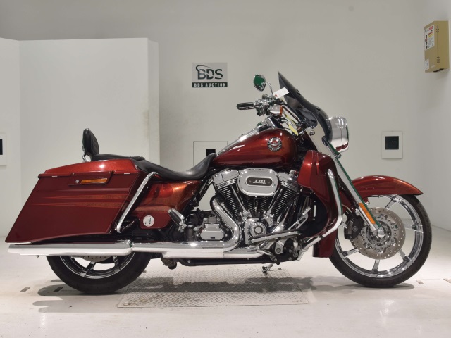 HD ROAD KING FLHRC1800 2013