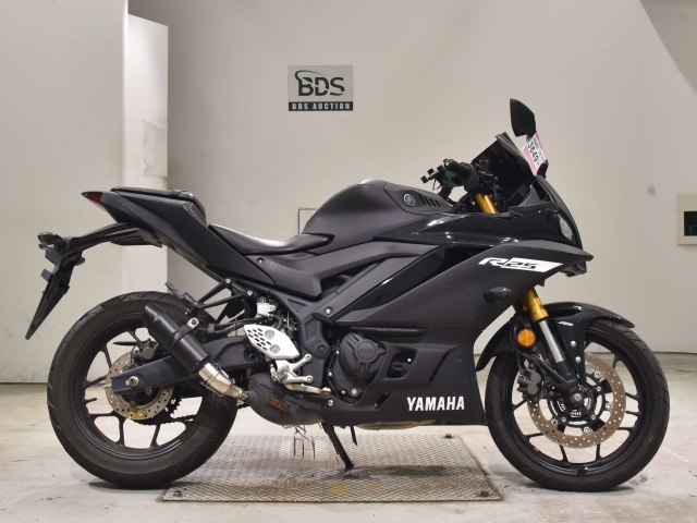 Yamaha YZF-R25A 2019