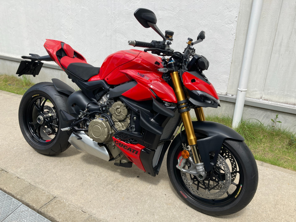 Ducati STREETFIGHTER V4S 2025