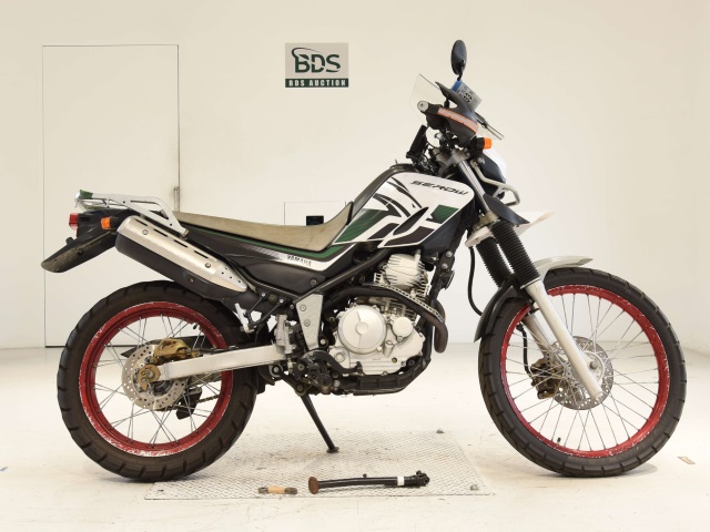 Yamaha SEROW XT250 2006