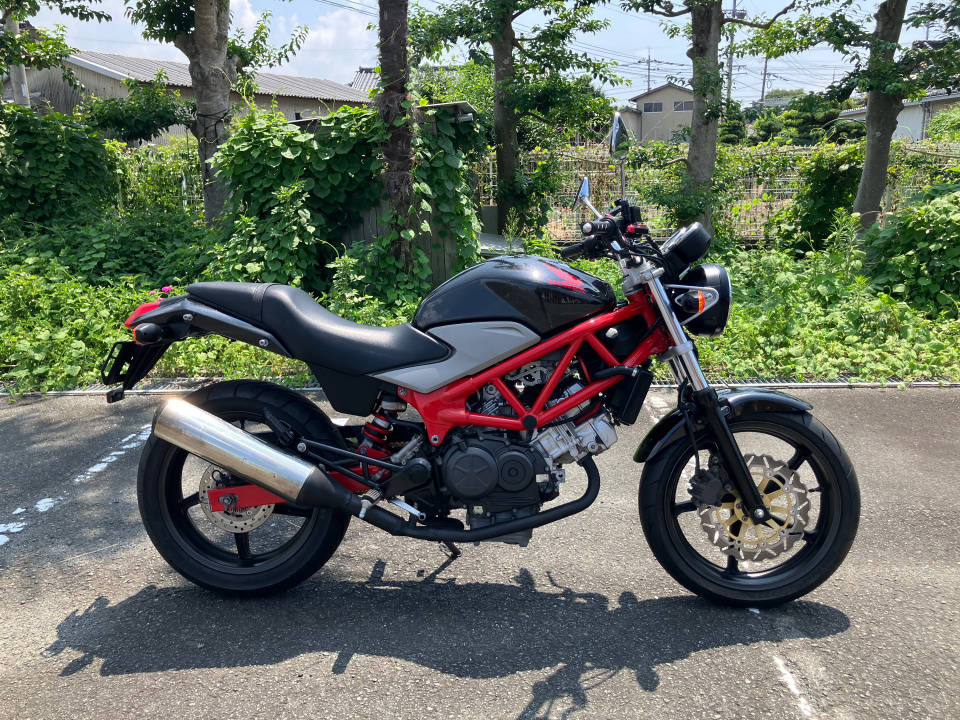 Honda VTR250 2011