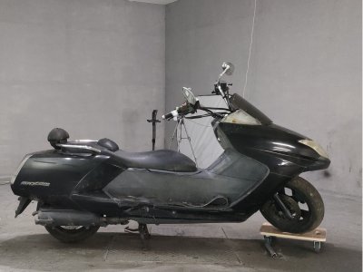 Yamaha MAGZAM 2005