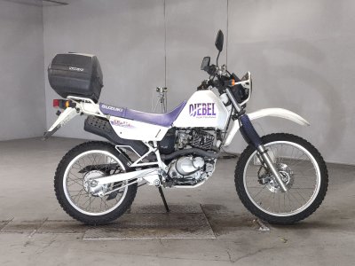 Suzuki DJEBEL125