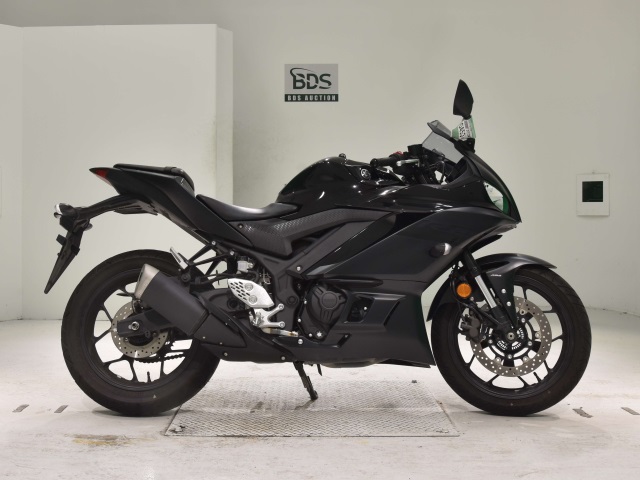 Yamaha YZF-R25A 2021
