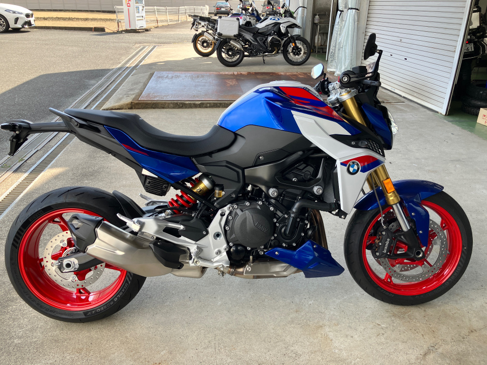 BMW F900R 2025