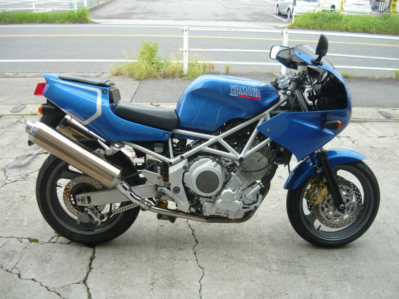 Yamaha TRX850 1998
